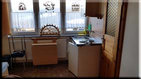 K&uuml;chenzeile der Wohnung 2